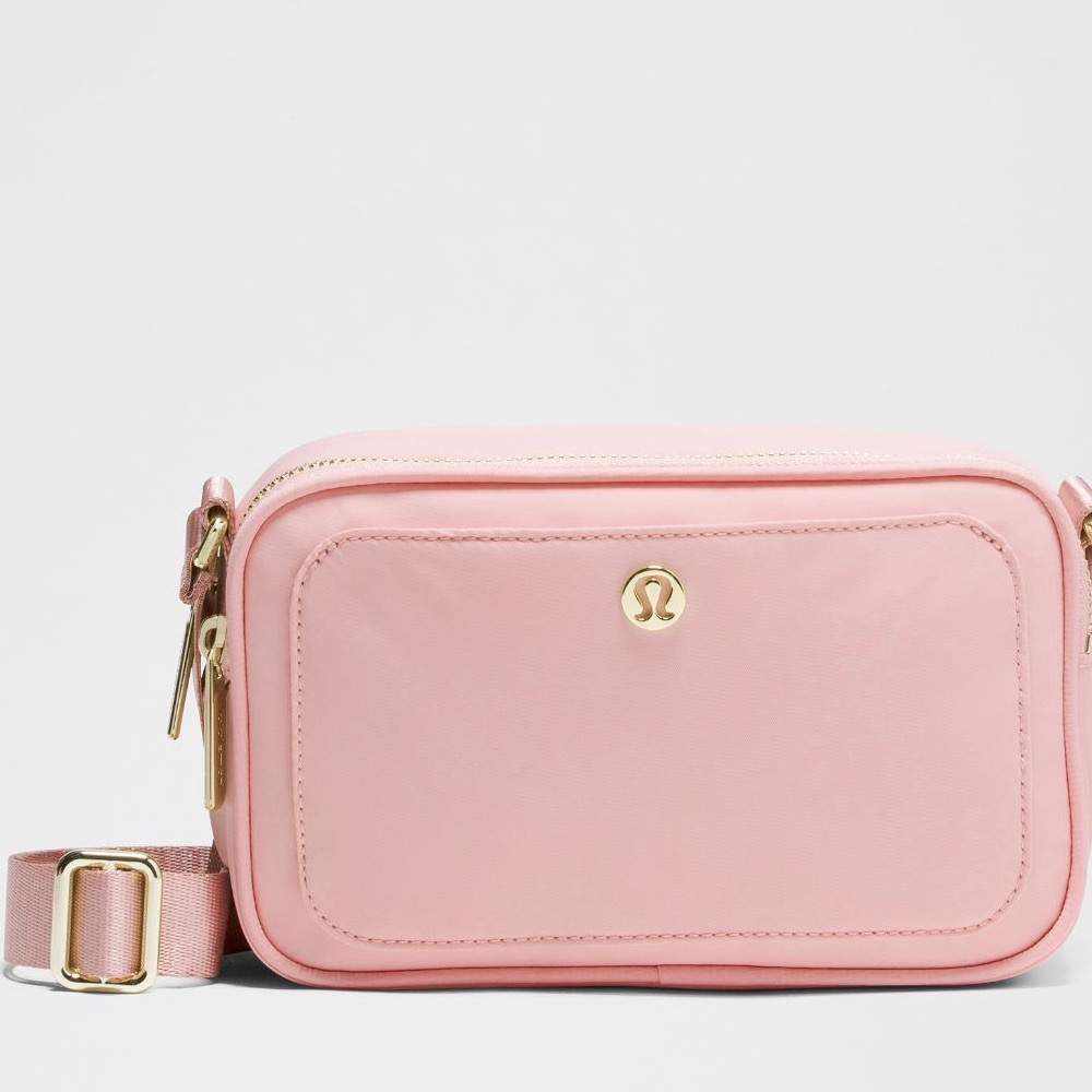 Lululemon Crossbody Camera Bag  2L Pink Haze/Gold NWT